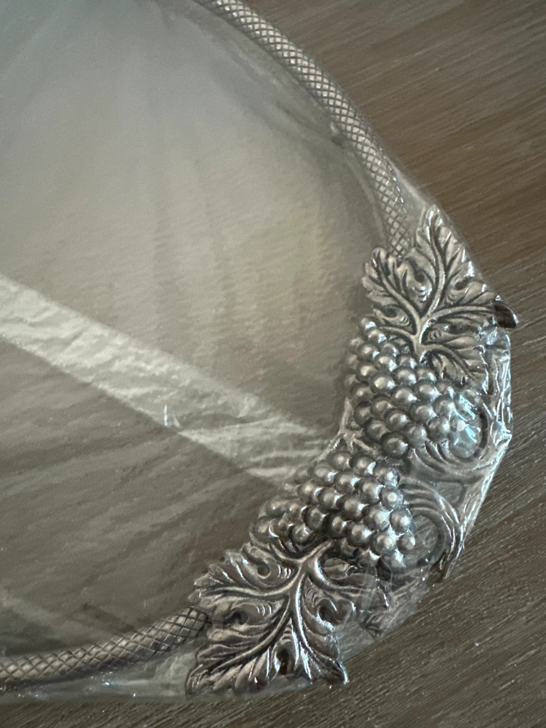 Decorative Serving Tray with Grapevine Embellishments - photo 3