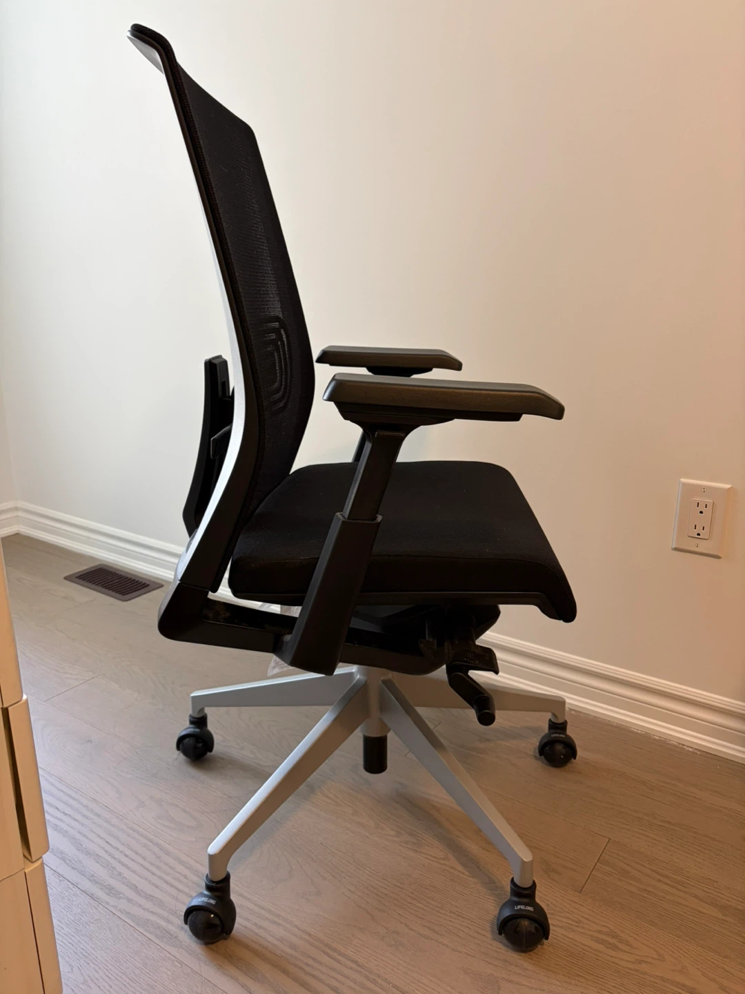 Haworth Very Office Chair - photo 2