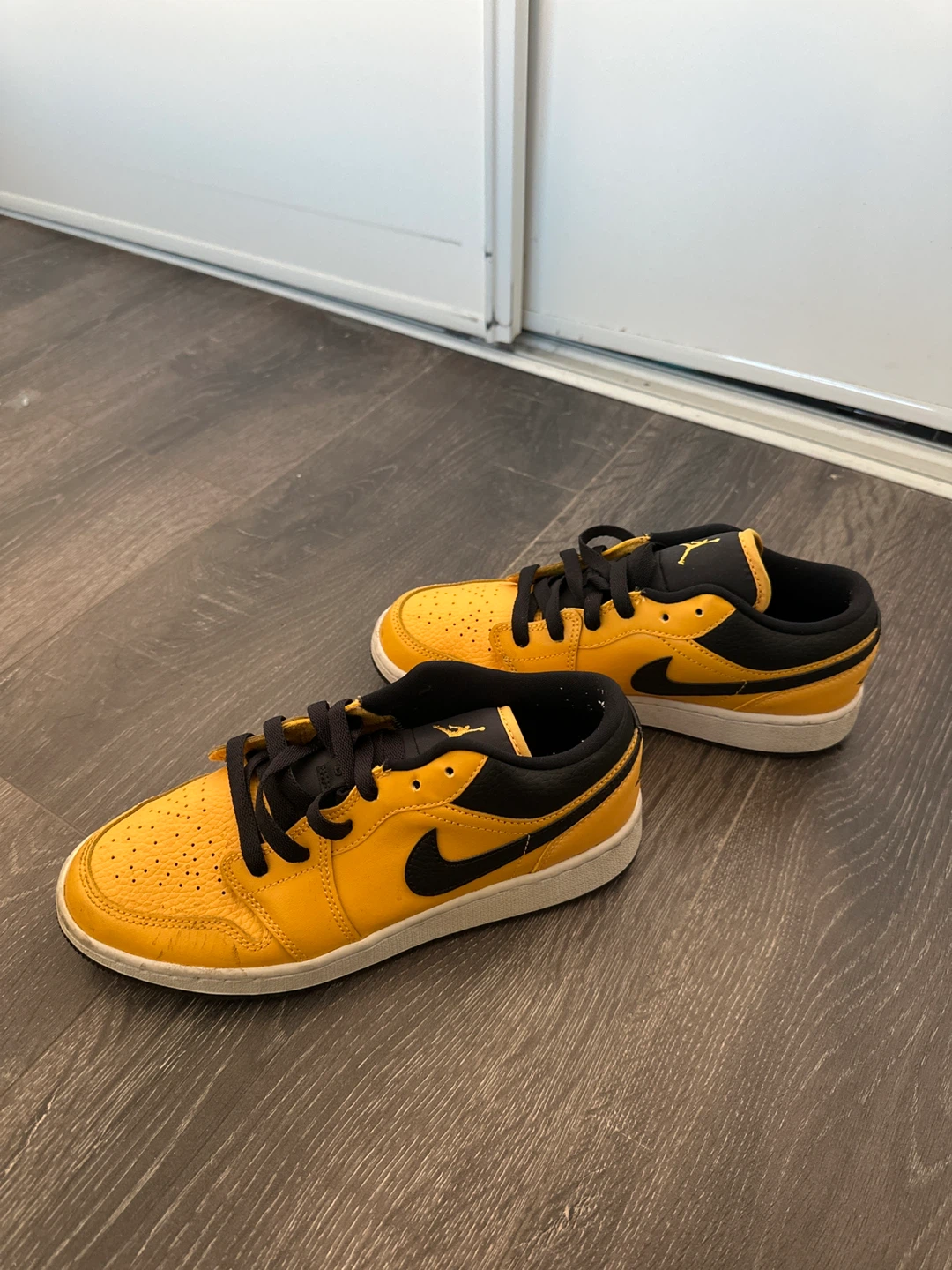 Jordan 1 Low Yellow Black Sneakers