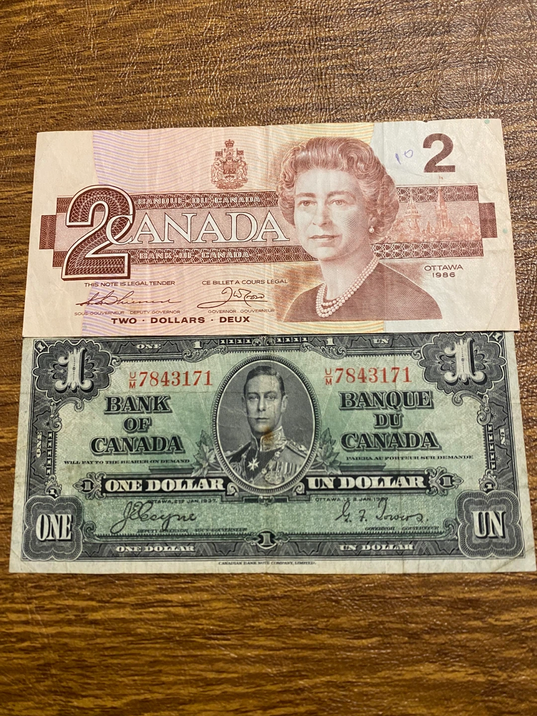 Canadian Banknotes - 1937 One Dollar & 1986 Two Dollar Bills