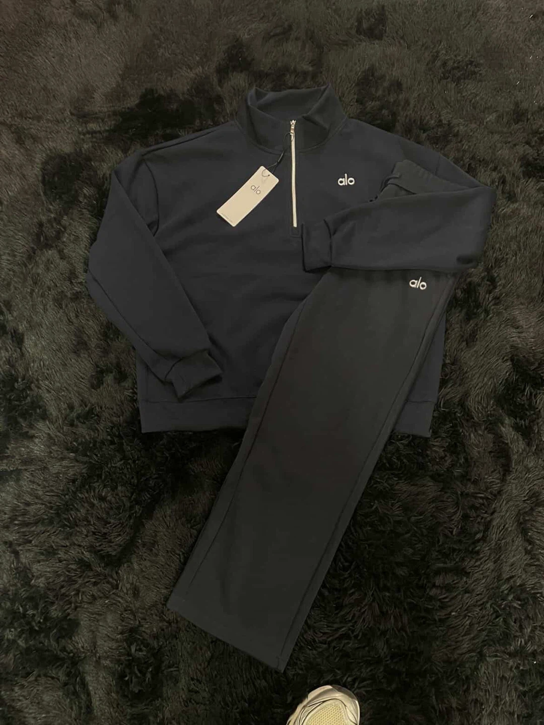 Alo yoga quarter zips
