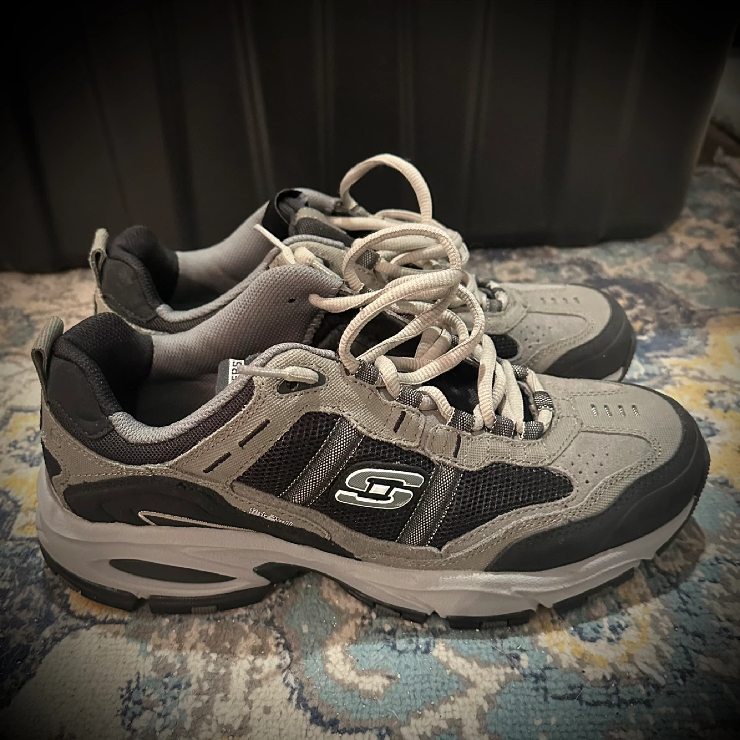 Skechers VIGOR 2.0 Sneakers - Size 9 Extra Wide - Charcoal/Black