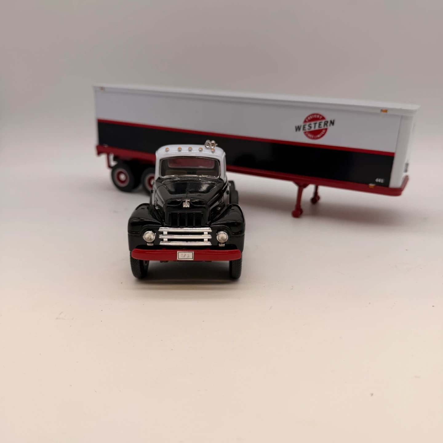 Vintage First Gear 1959 International Western Semi Truck Trailer - photo 4