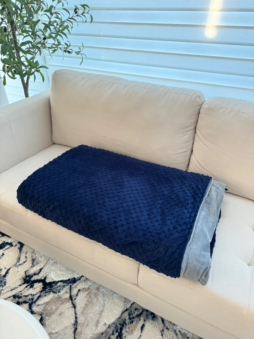 Weighted Blanket (17lbs) + Duvet Cover (60x80) - photo 2