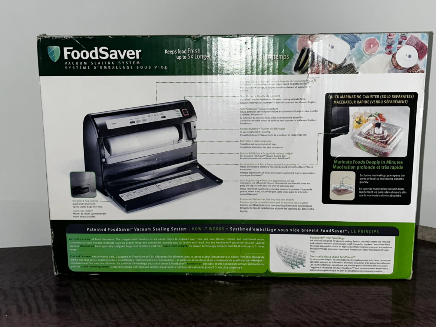 FoodSaver Vacuum Sealing System - photo 2