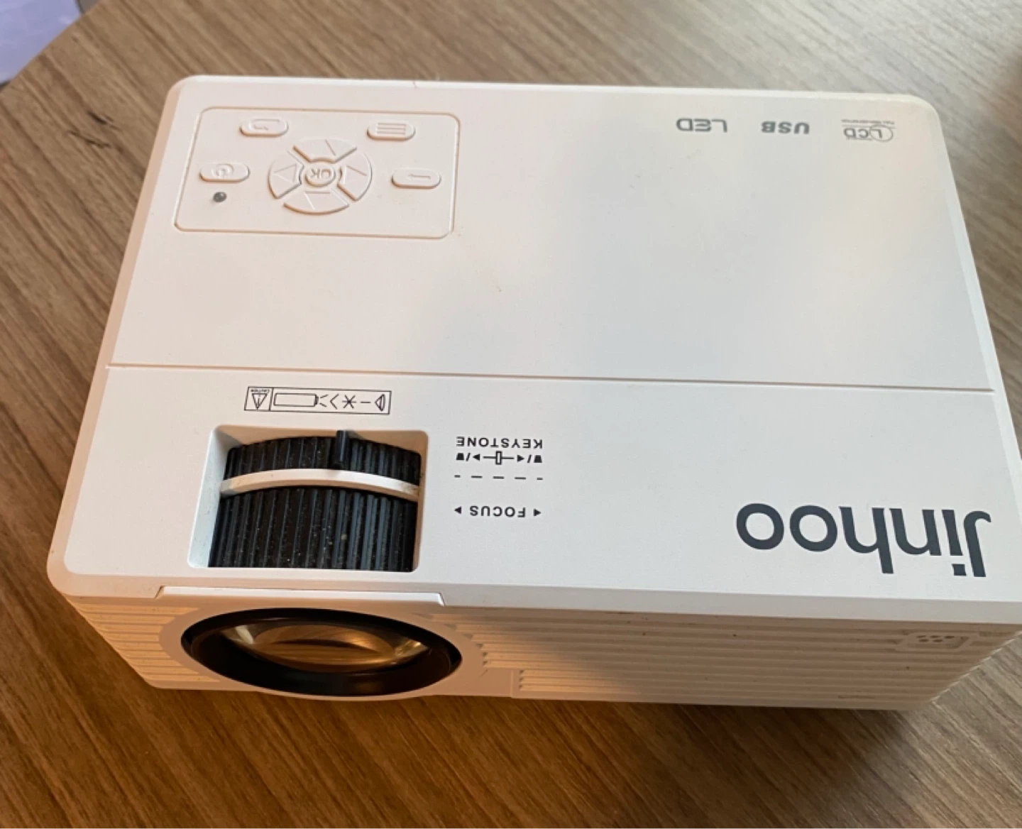 JinHoo White LED Projector