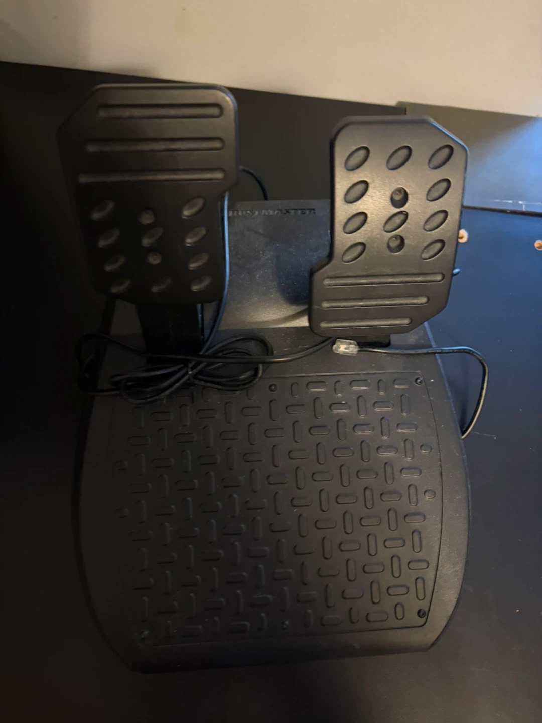 *NOT TESTED* Thrustmaster Spyder 458 Ferrari Racing Wheel - photo 3