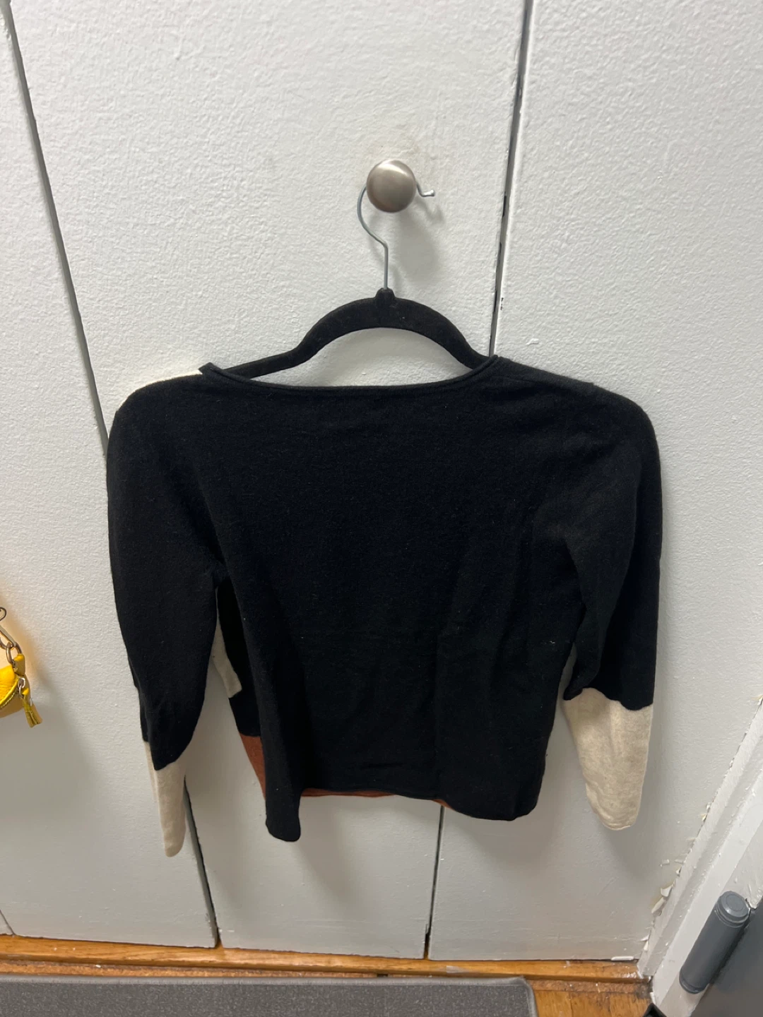 Maisonette 100% cashmere Colorblock Sweater - photo 2