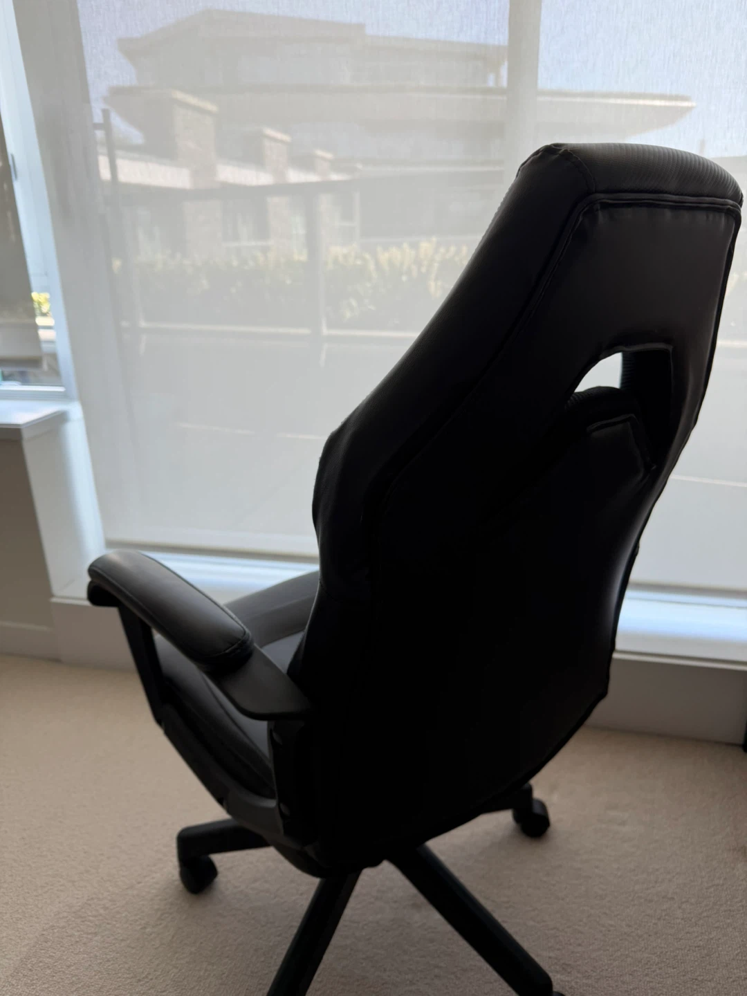 Black Gaming Chair - photo 2