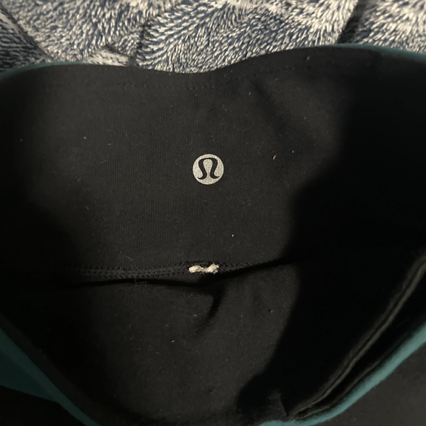 Lululemon Black Yoga Pants with Teal Waistband - photo 3