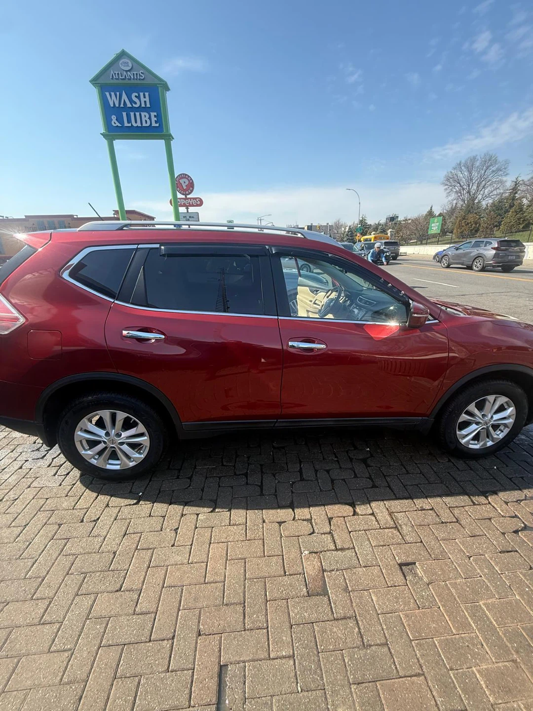 Nissan Rogue 2014 Red SUV - photo 2