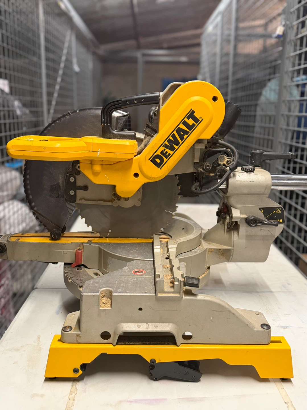 DEWALT Miter Saw - photo 5