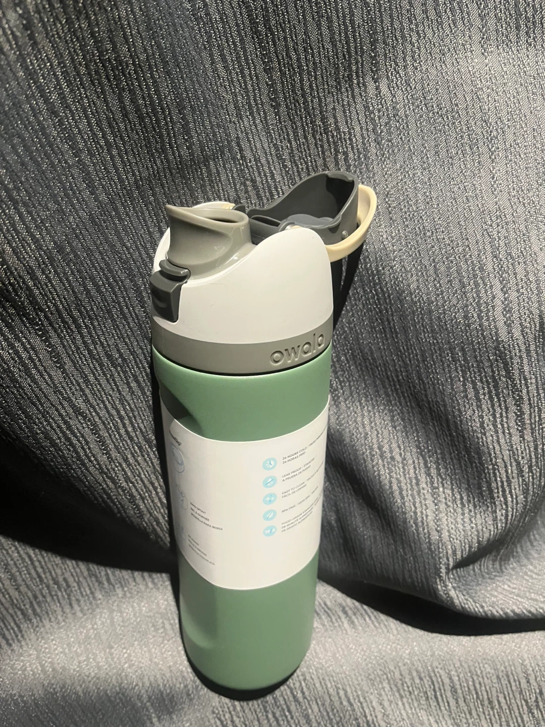 Owala FreeSip Water Bottle - 24 oz - photo 3