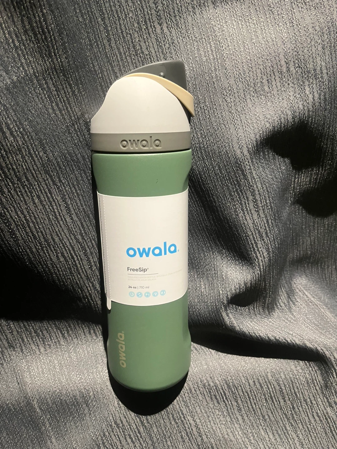 Owala FreeSip Water Bottle - 24 oz