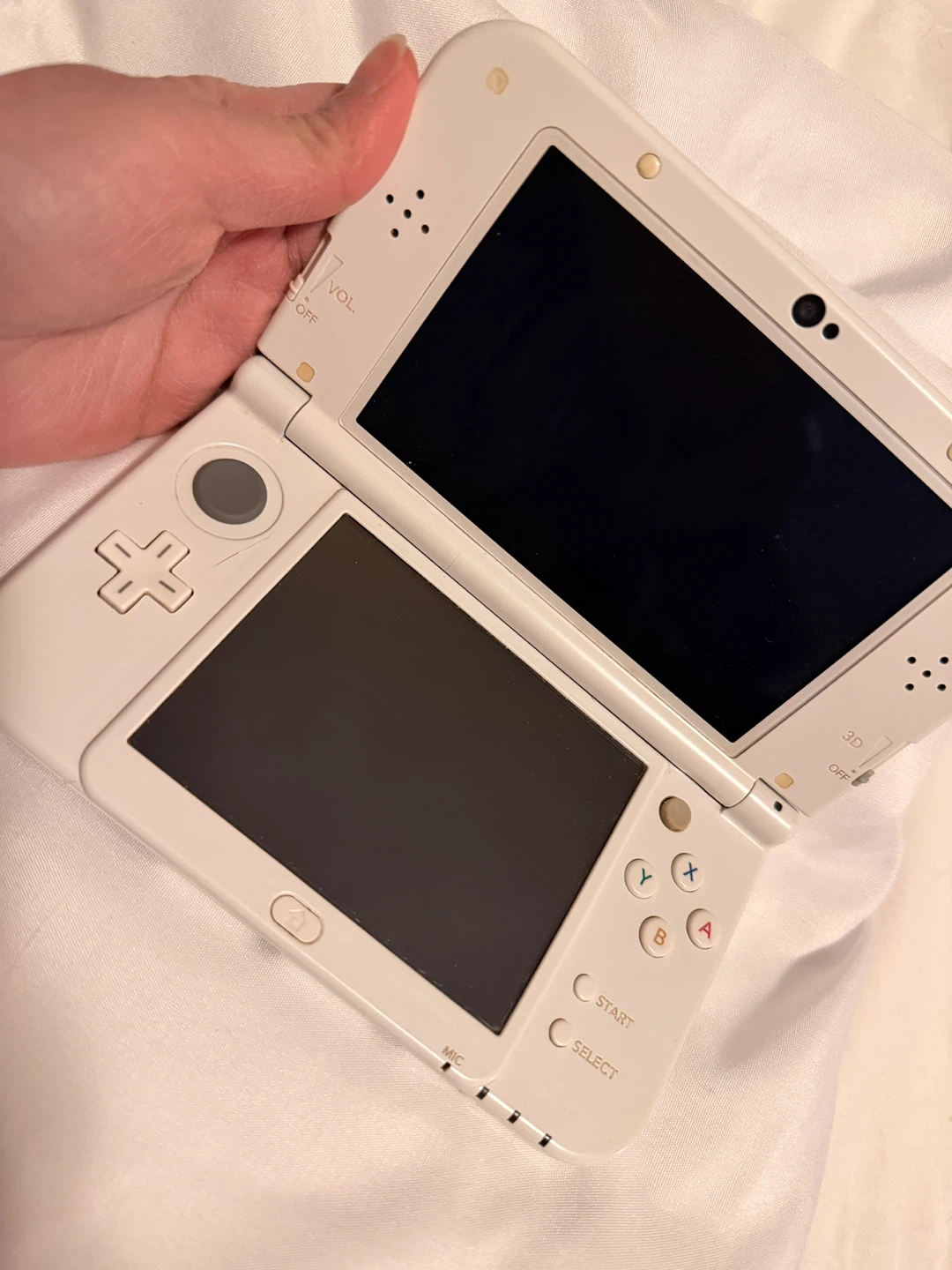 New Nintendo 3DS LL Pearl White - Perfect Condition