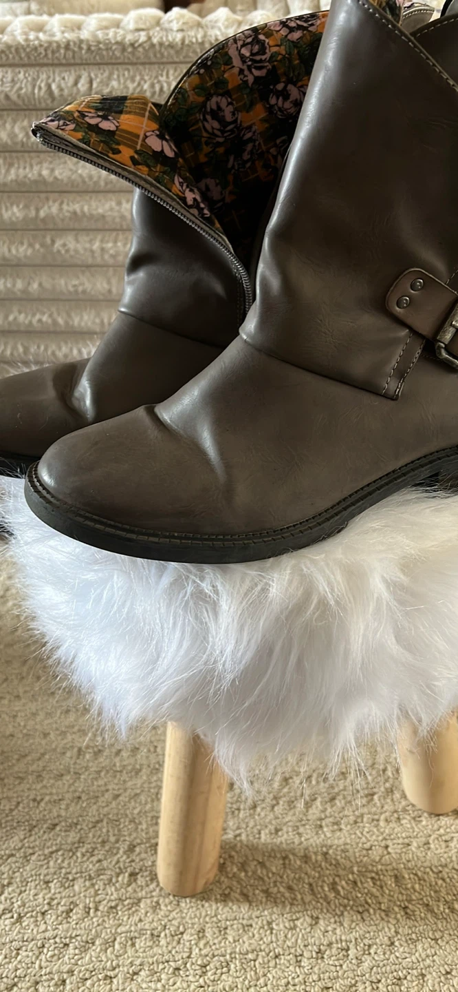 Blowfish Women's Brown grey Faux Leather Buckle Boots - photo 4
