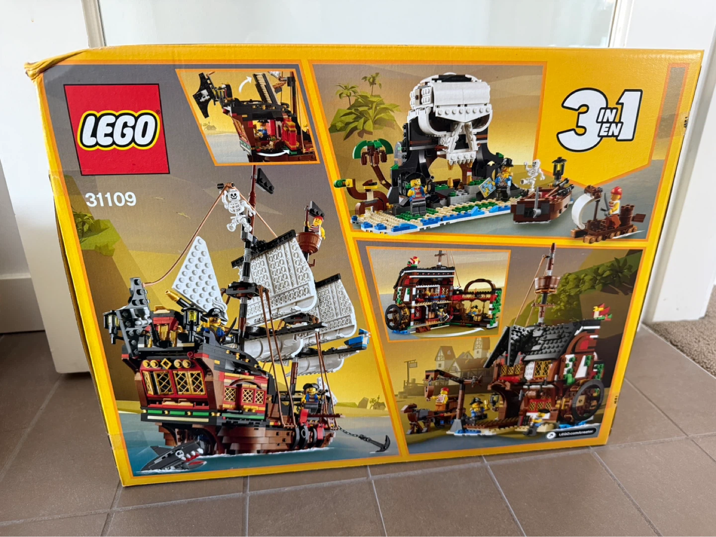 LEGO Creator 3-in-1 Pirate Ship 31109 - photo 2