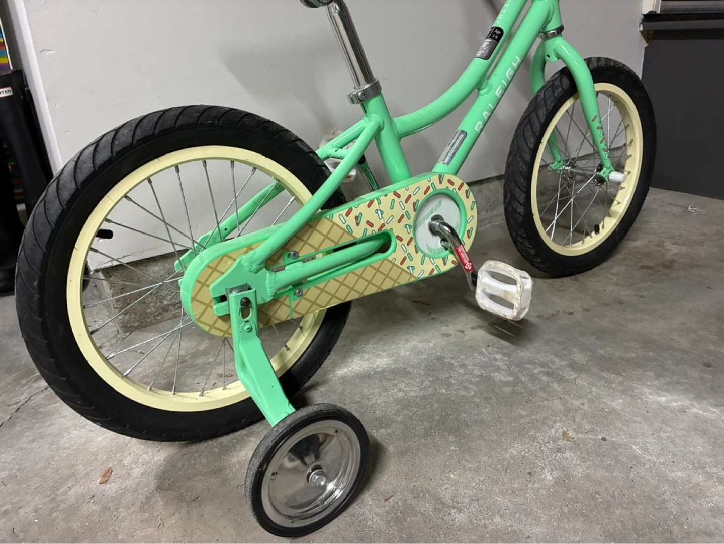 Raleigh Jazzy 16" Kids Bike - photo 2