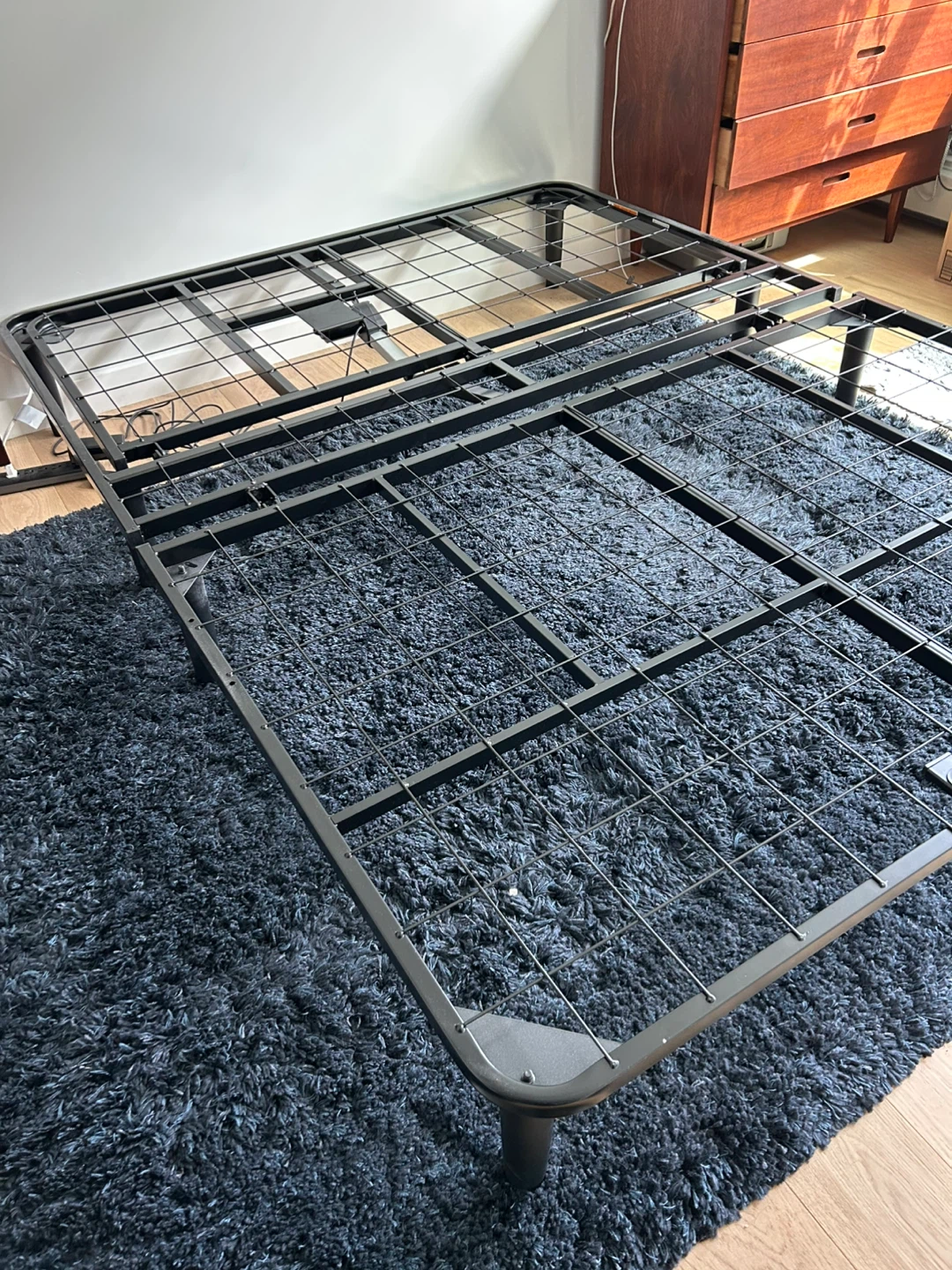 Sleepy's Basic Adjustable Queen Bed Base