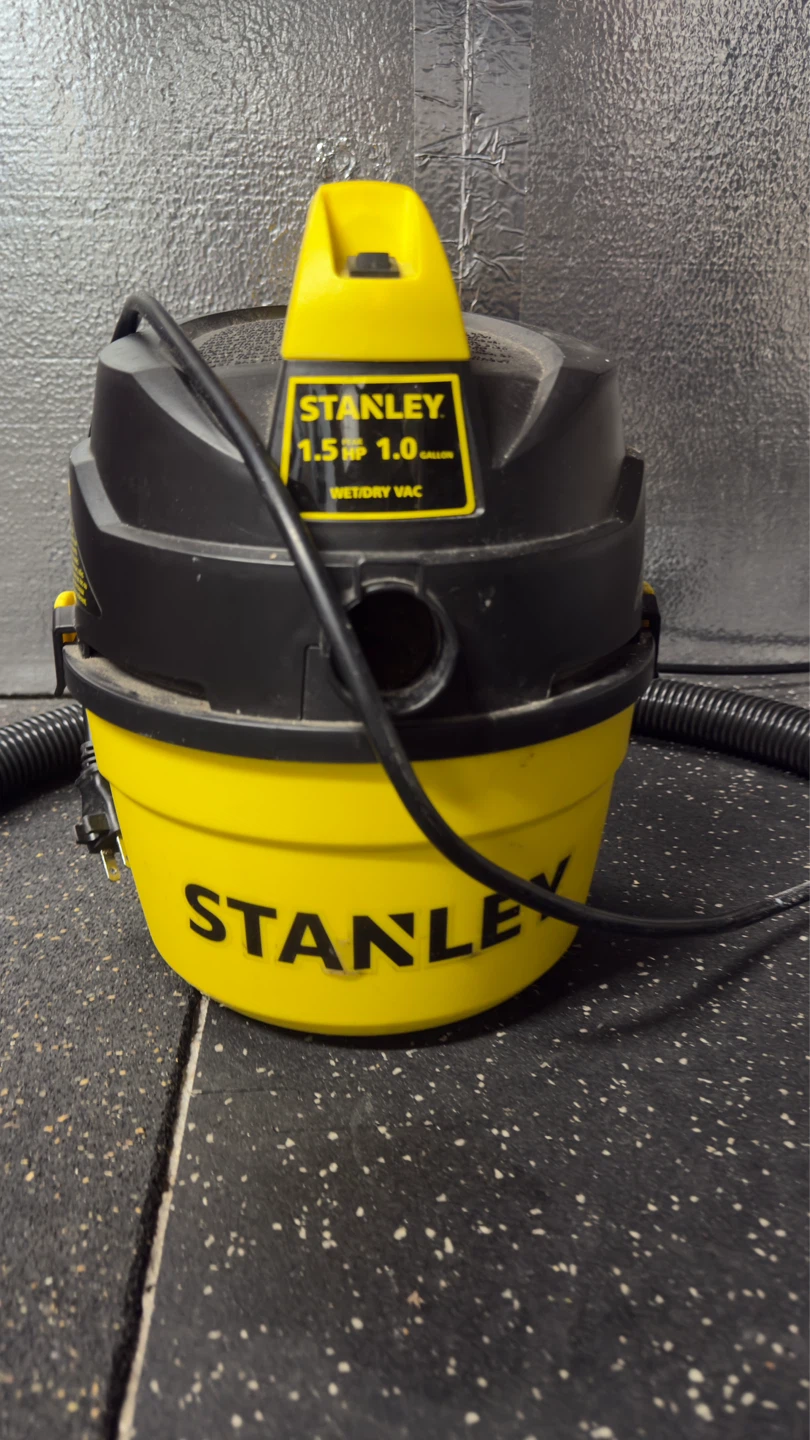 Stanley 1.5 HP 1.0 Gallon Wet/Dry Vac - photo 2