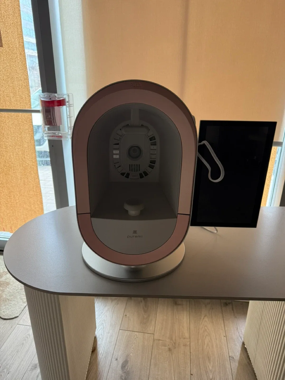 Puremi Skin Analysis Machine