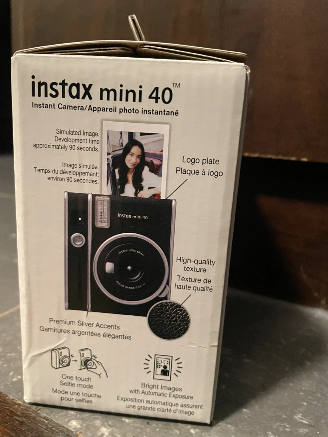 Fujifilm Instax Mini 40 Instant Camera - photo 2
