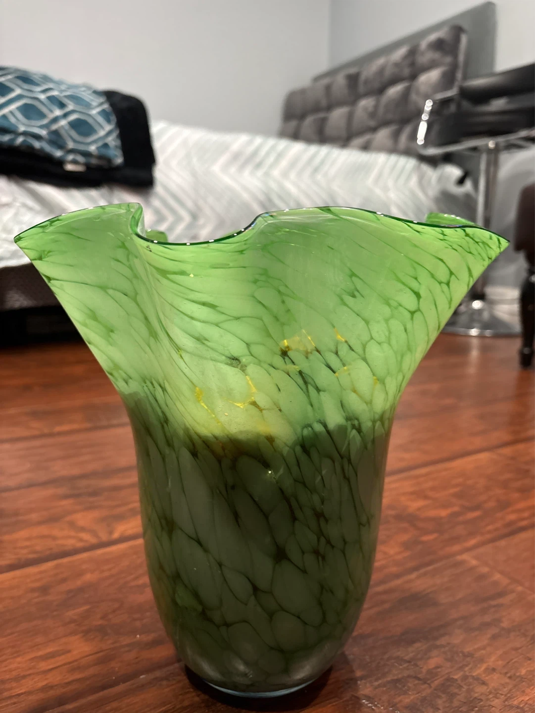 Green Swirl Glass Vase Potpourri Bowl