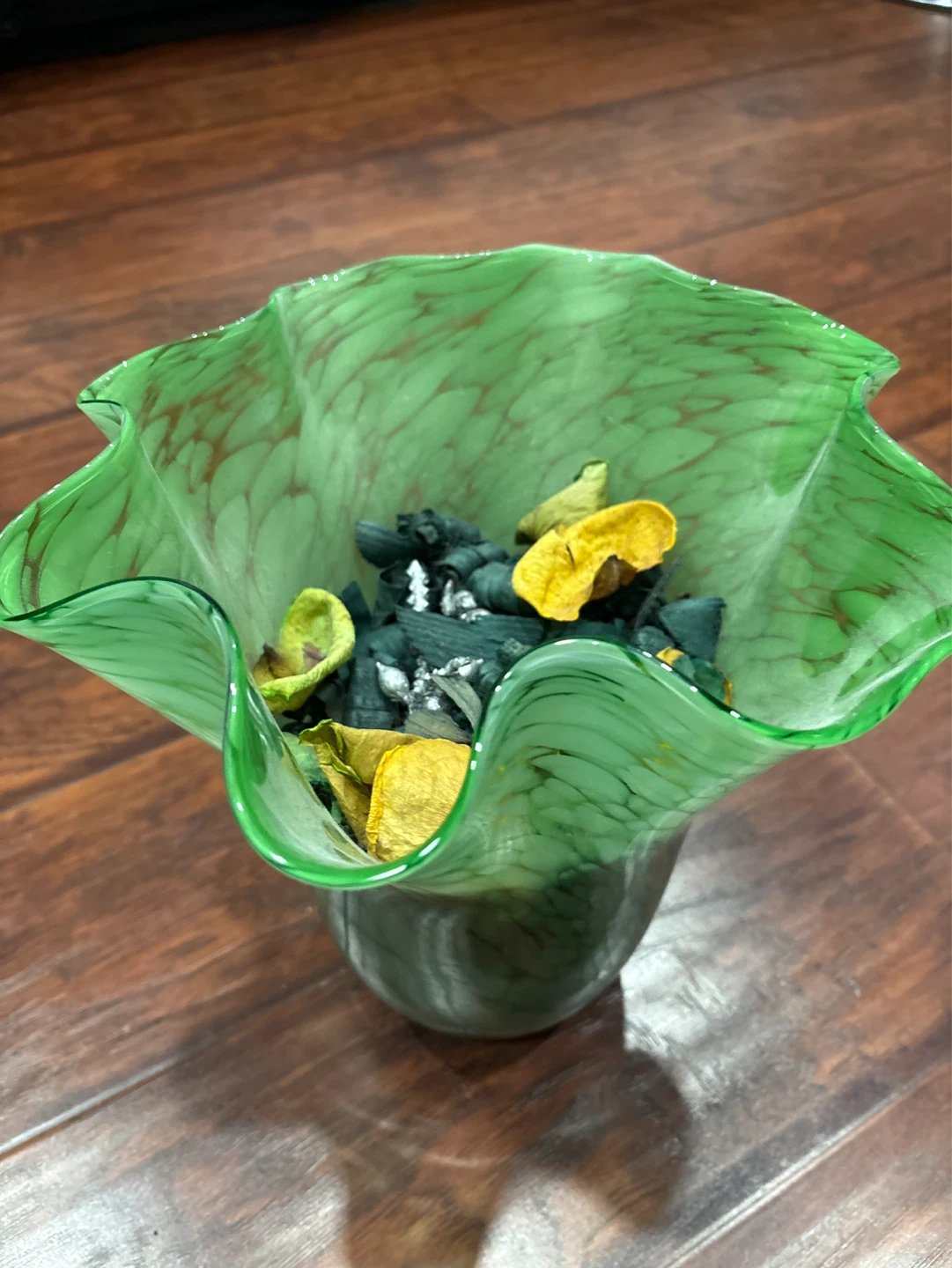 Green Swirl Glass Vase Potpourri Bowl - photo 2