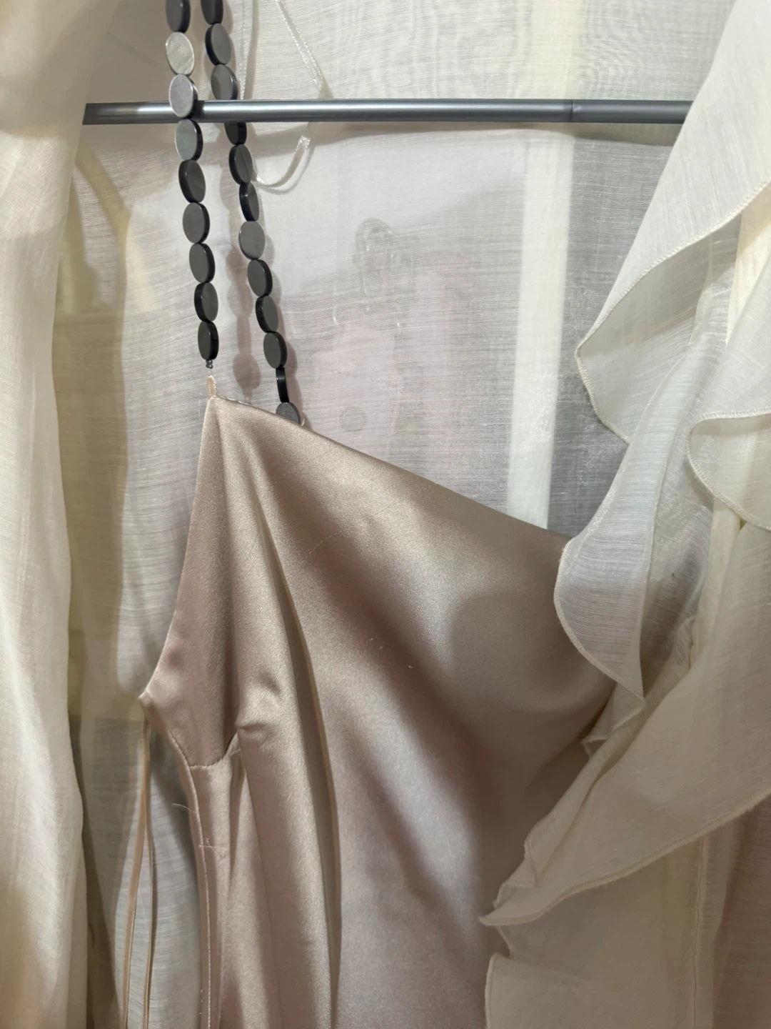 ZARA 🌱 Cream Ruffle Front Blouse and Beige Slip Dress Set - photo 4