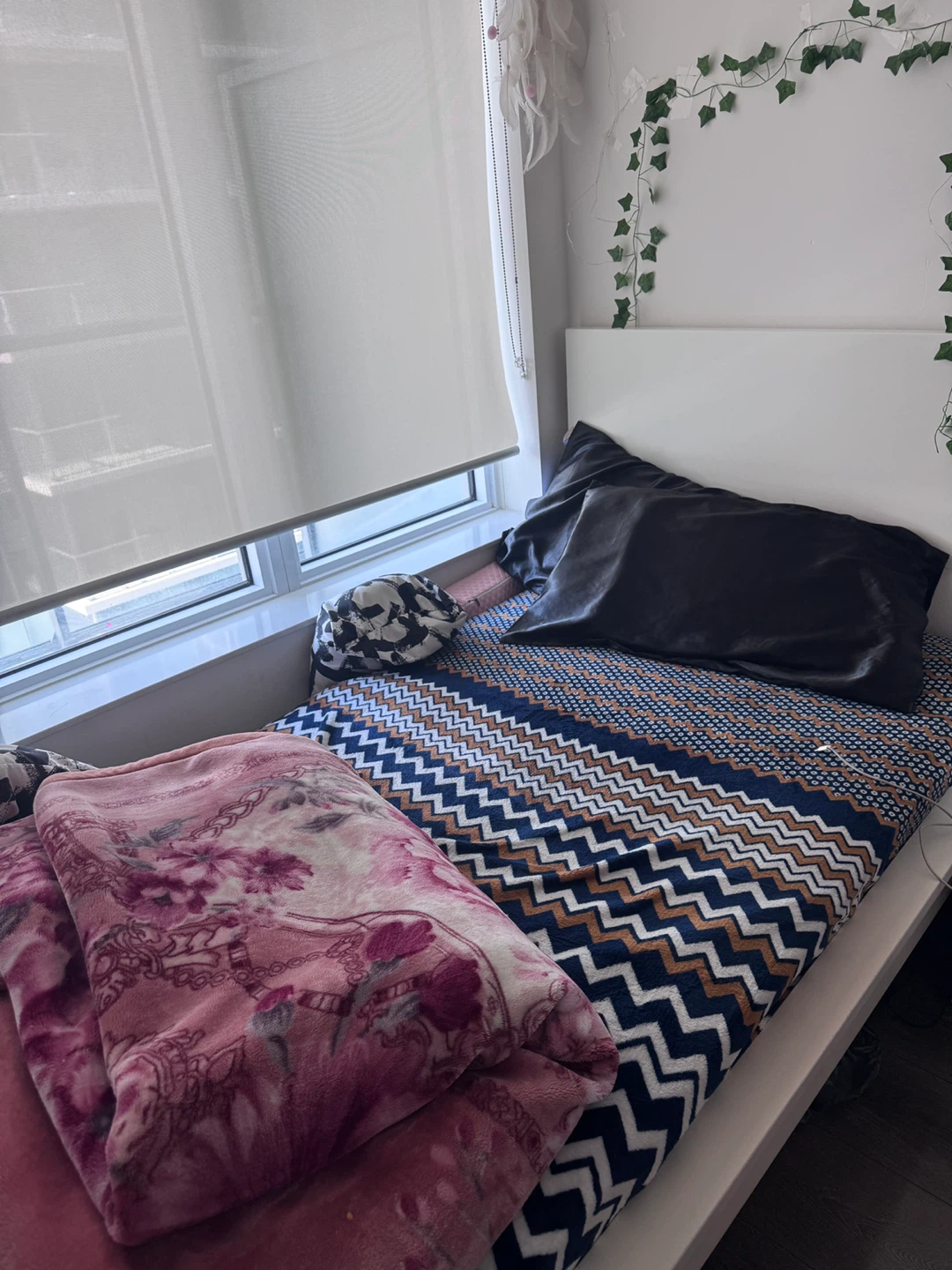 IKEA MALM High Bed Frame, White, Twin - photo 3