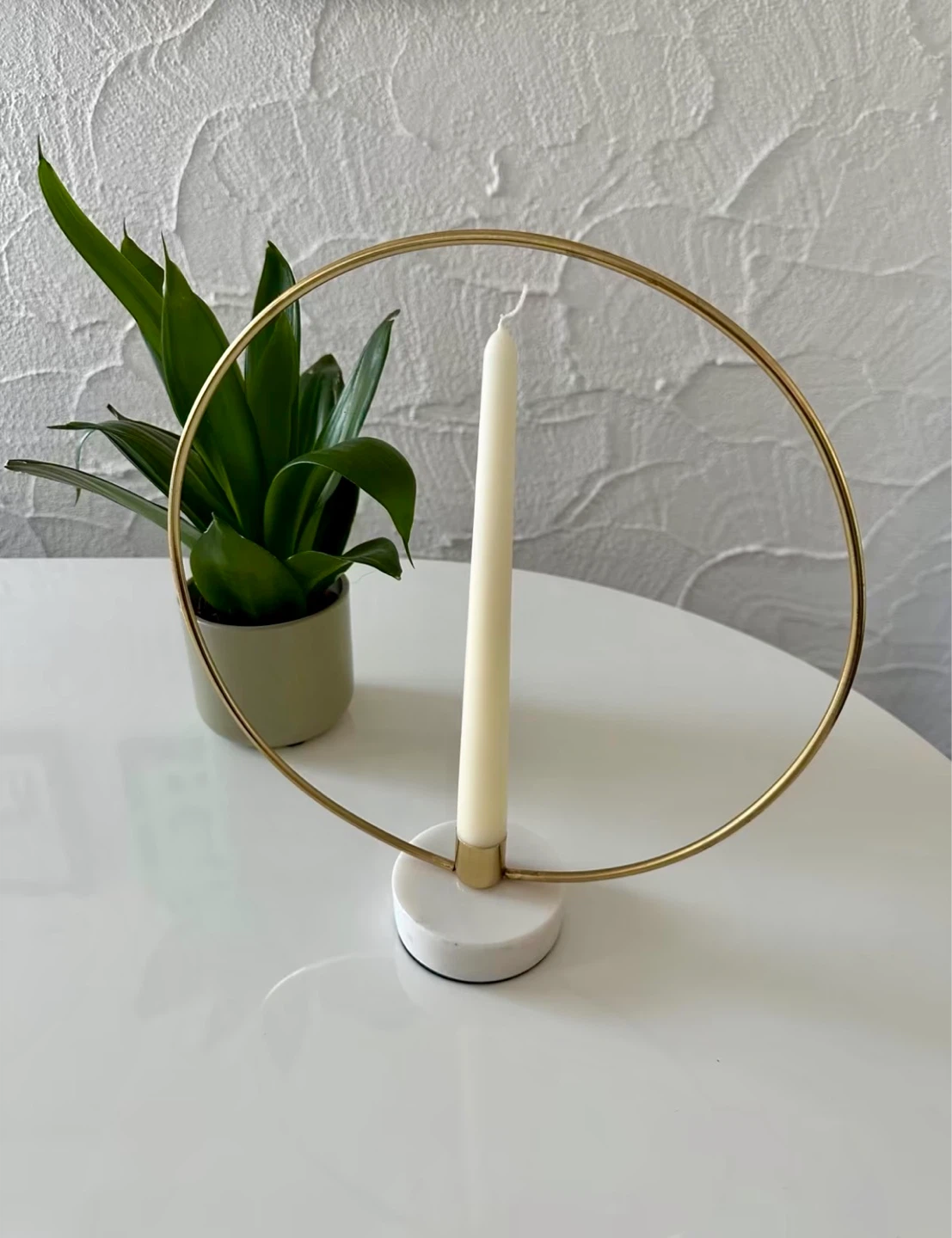 Modern Gold Hoop Marble Taper Candle Holder 🌱
