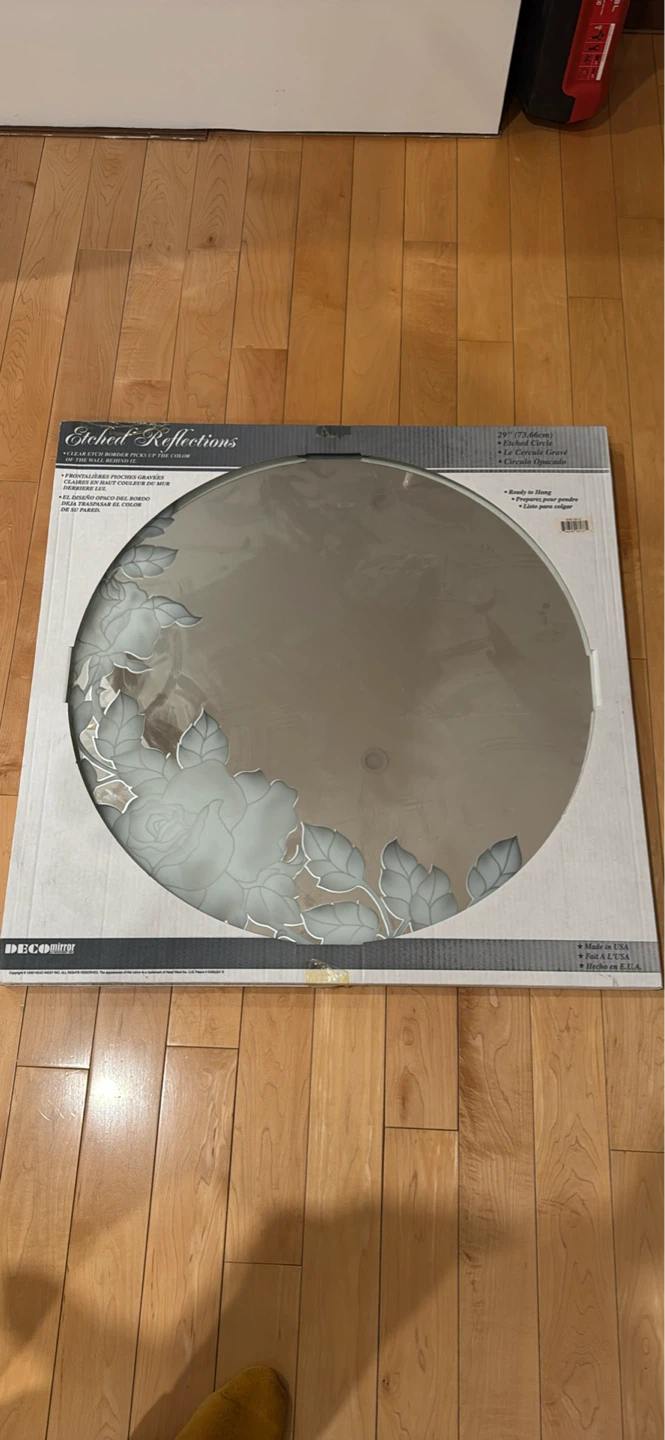 DecoMirror Etched Reflections 29" Round Mirror with Rose Etching