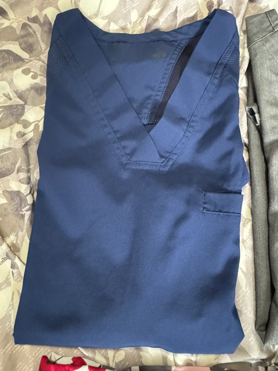 Scrub Top Collection: FIGS, Scrubletics, Health Pro - photo 4