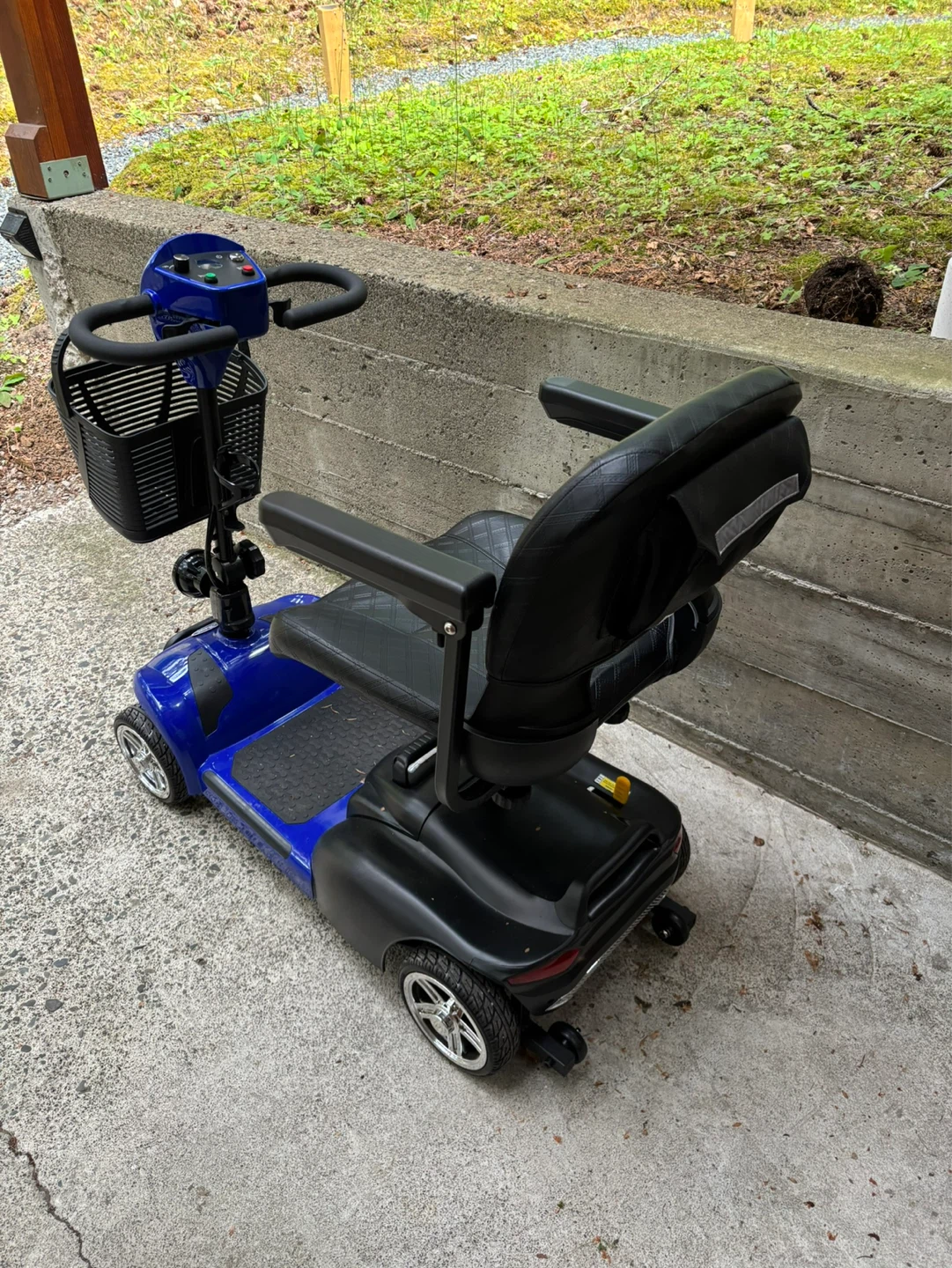 DECOMIL Blue Mobility Scooter - photo 3
