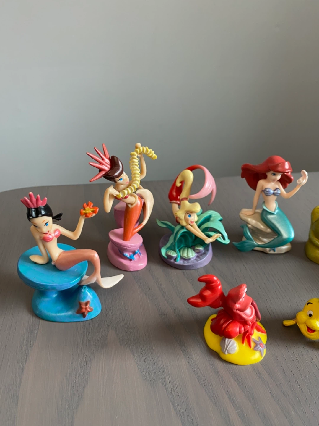 Rare Disney Little Mermaid Figurines sisters Set - photo 2