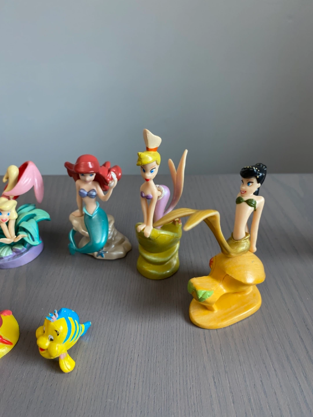 Rare Disney Little Mermaid Figurines sisters Set - photo 3