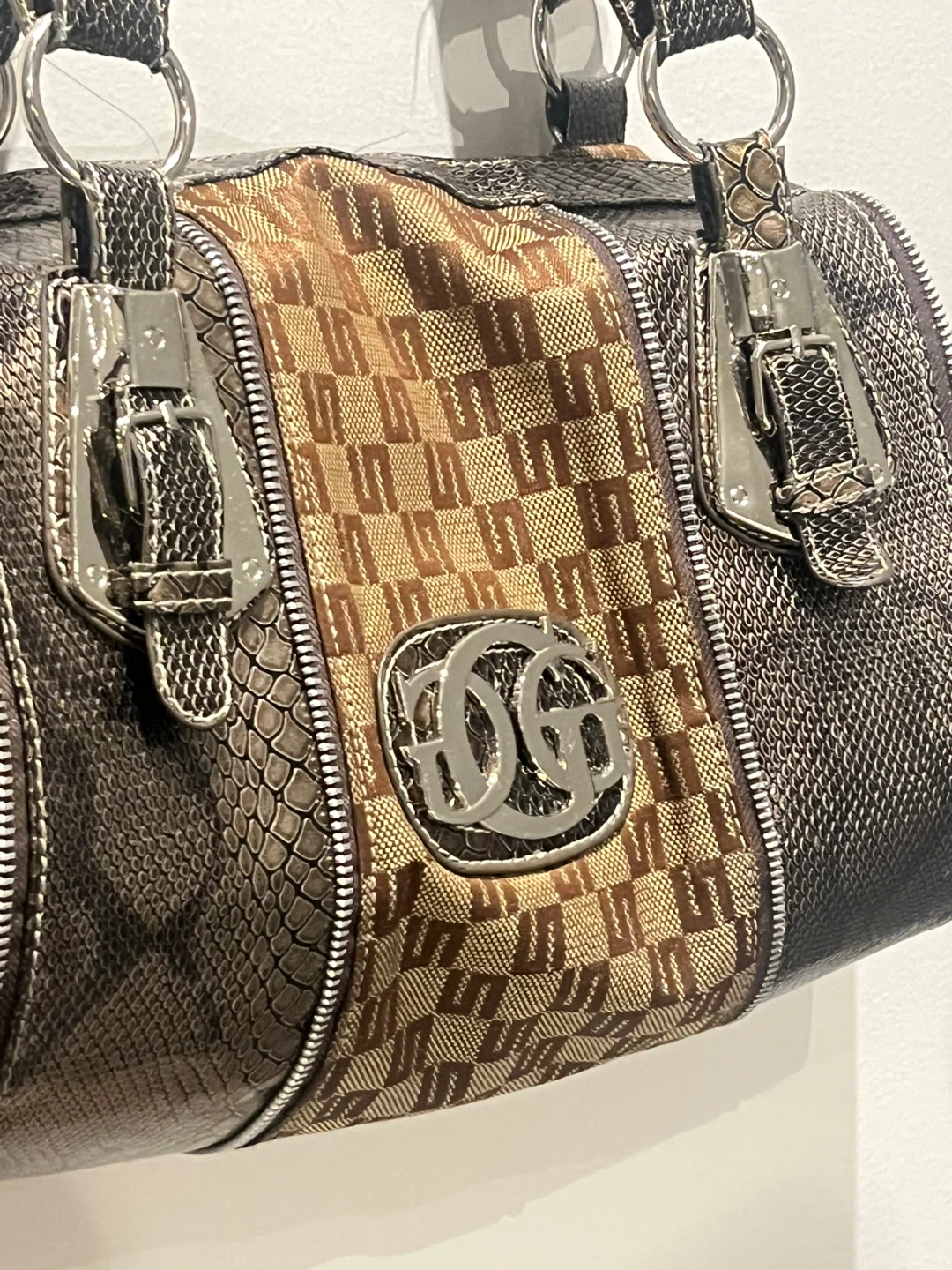 Guess Shoulder Bag - photo 2