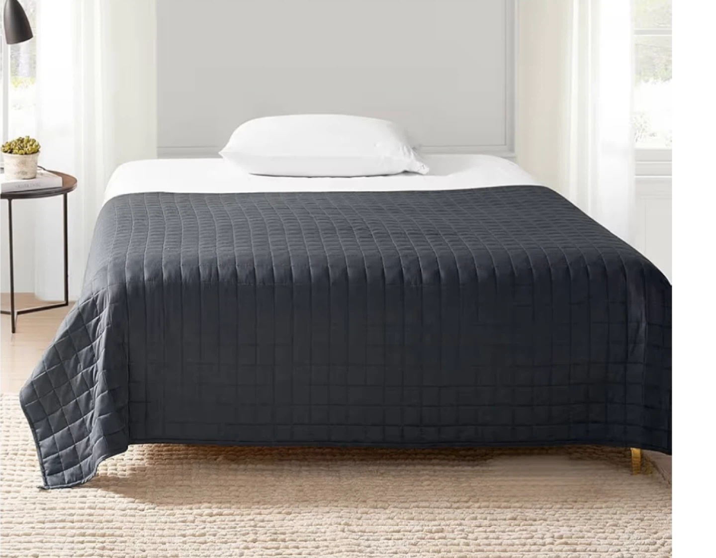 YNM Home Textile Quilted Throw Blanket