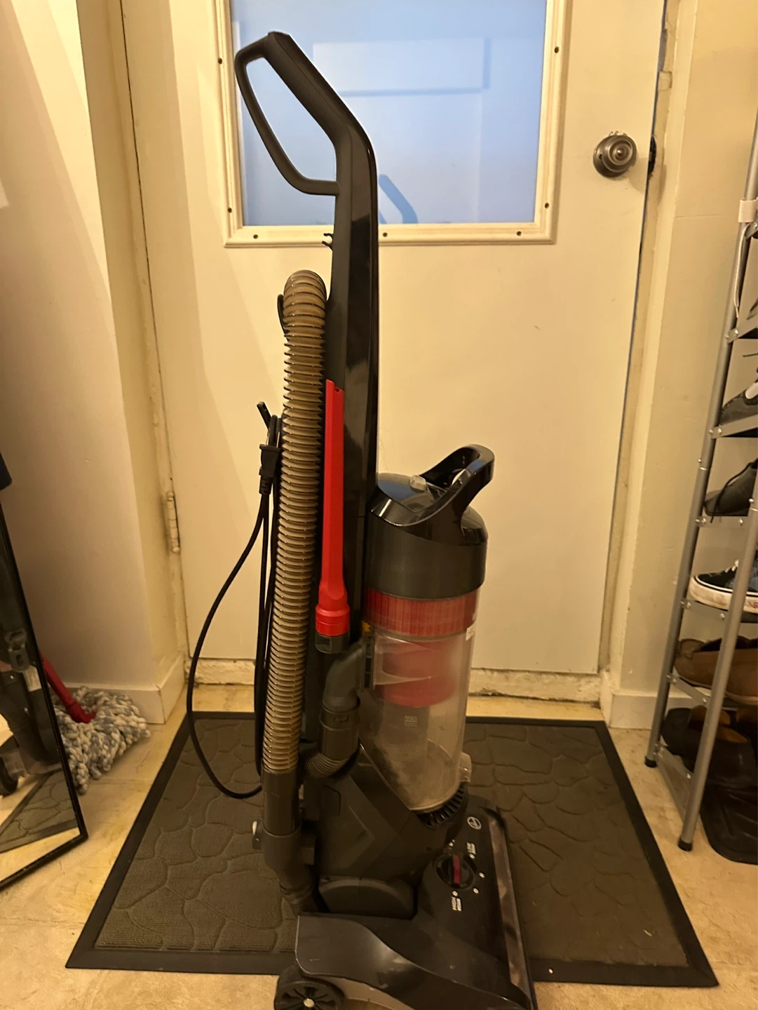 Hoover WindTunnel Vacuum Cleaner - photo 2