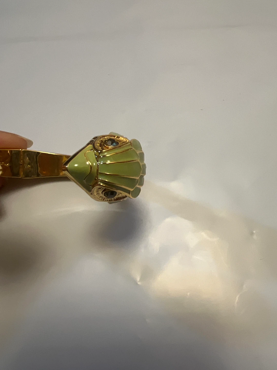 Kurt Geiger Green Enamel Animal Head Bangle Bracelet - photo 4
