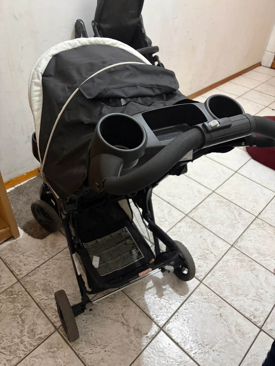 Graco black stroller - photo 3