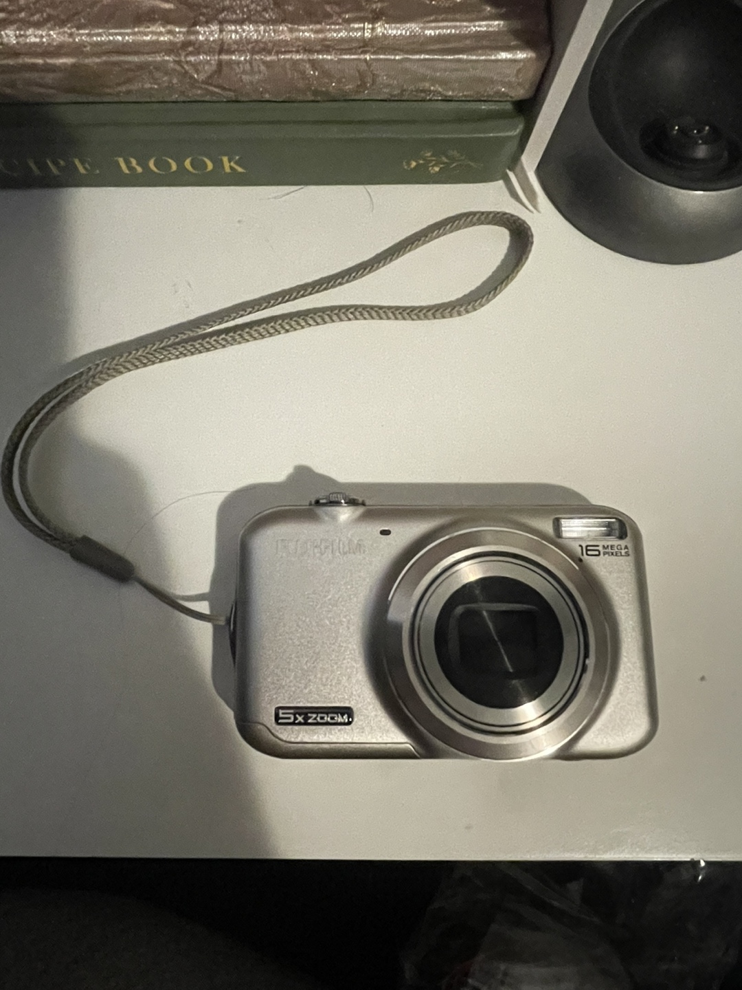 Fujifilm Digital Camera with Battery Charger - photo 2