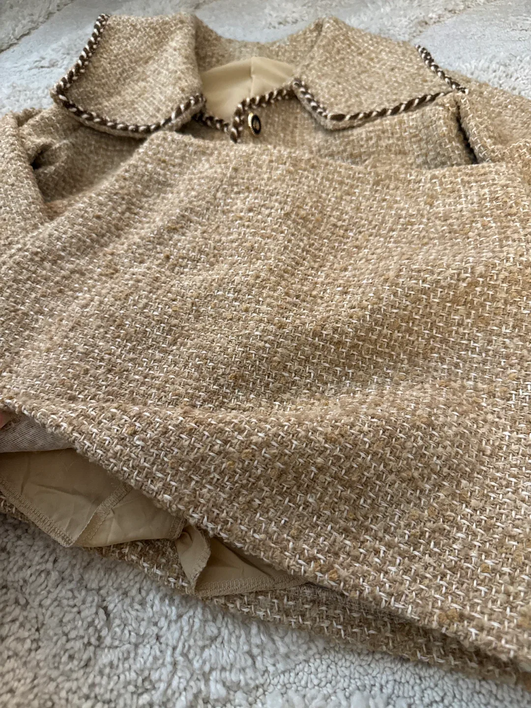 Women's Tweed jacket/Skort Suit Set - photo 3