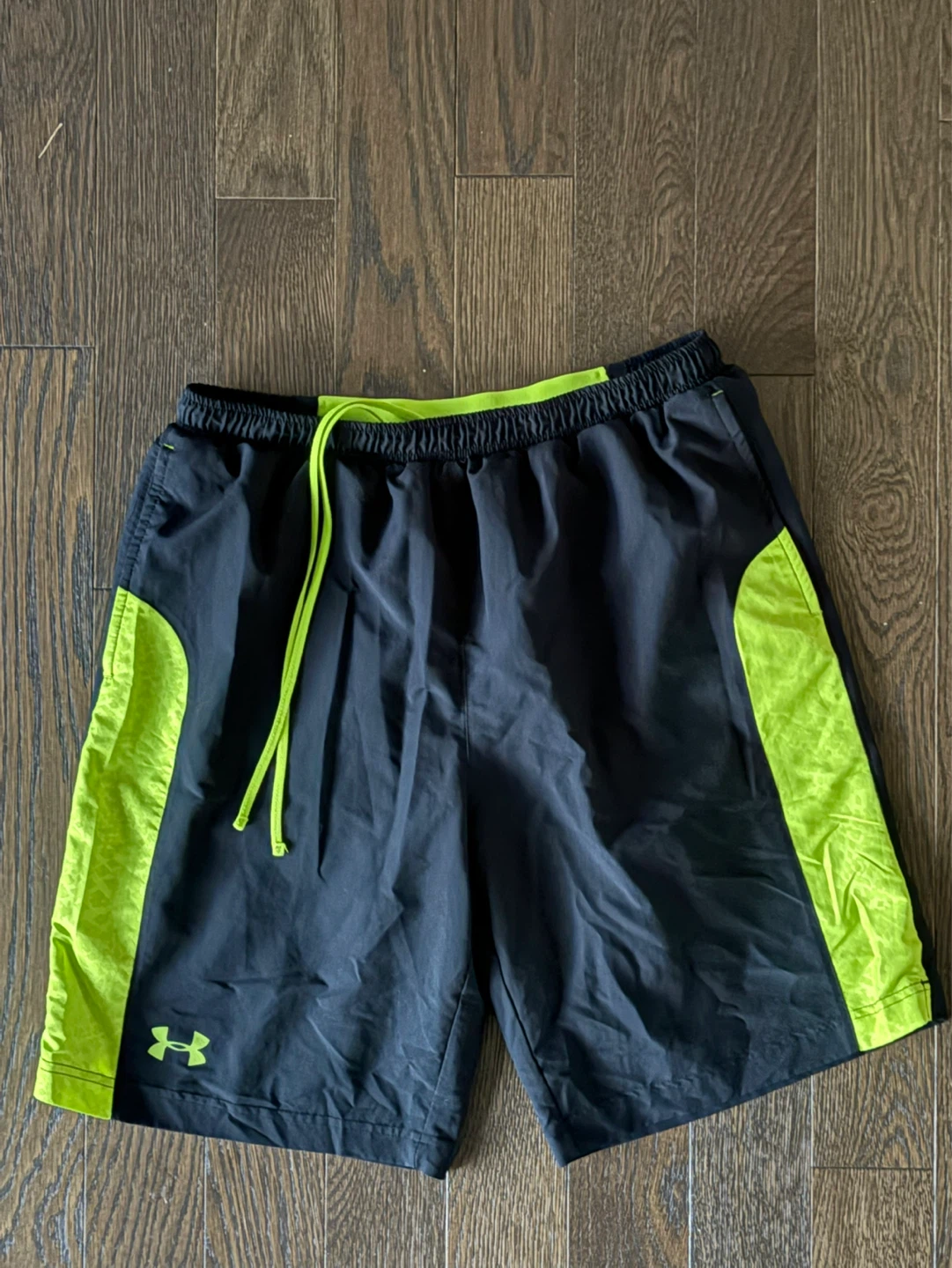Under Armour Men's Black/Neon Running Shorts