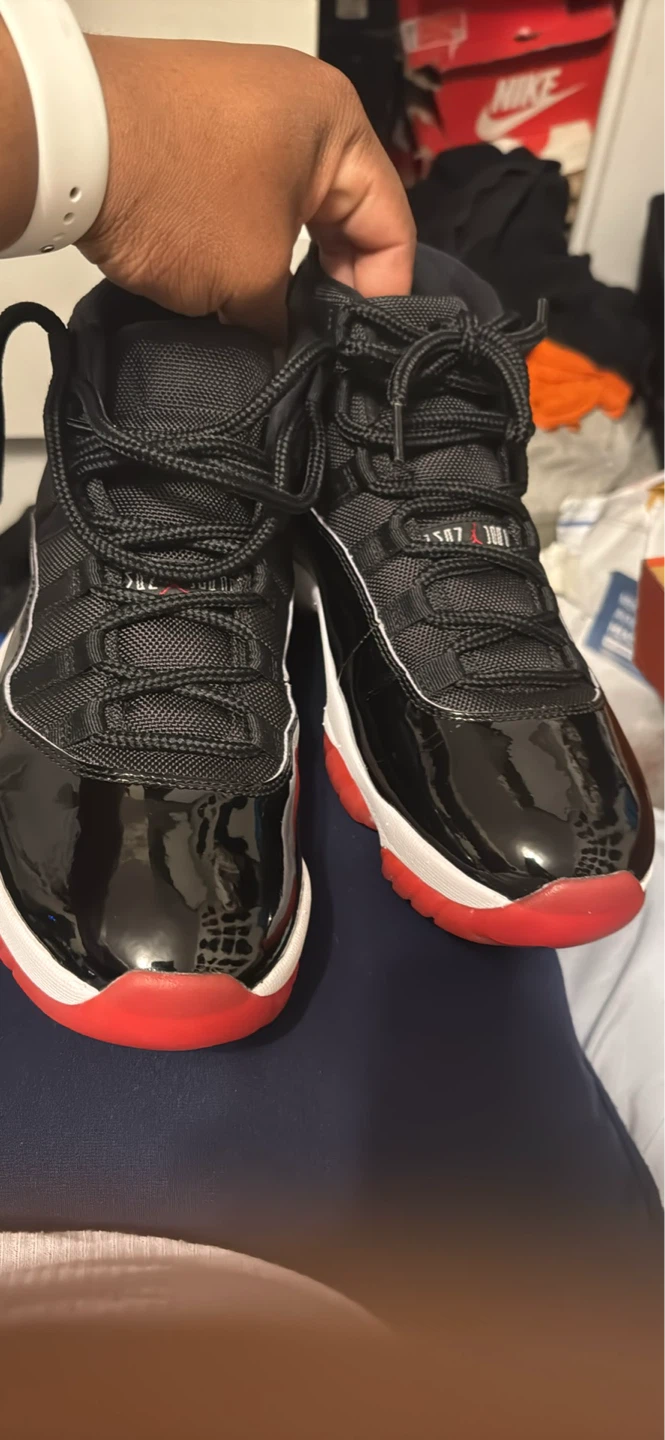 Air Jordan 11 Retro "Bred" Size 10 Men's