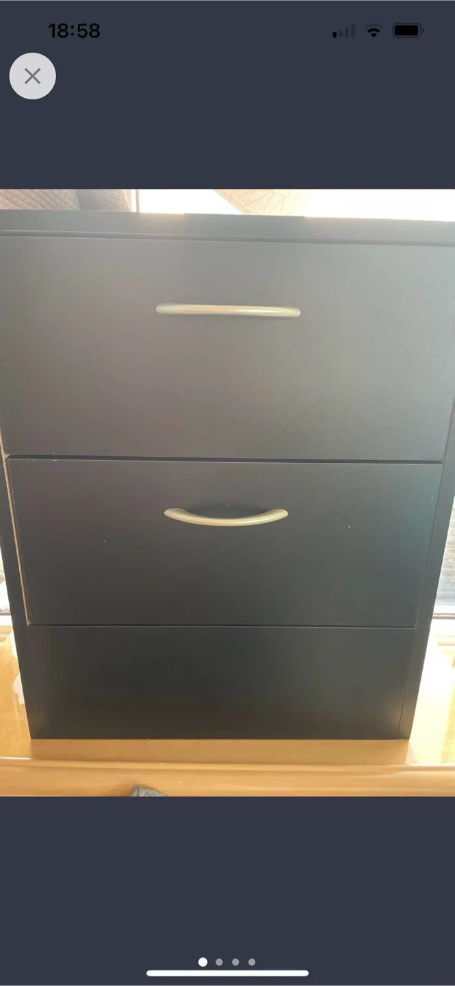 C-shaped side table and night stand - photo 2