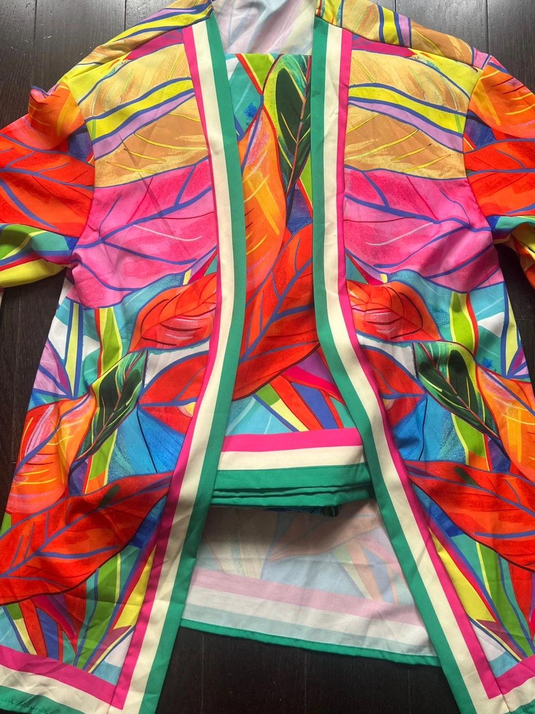 Vibrant Tropical Leaf Print Kimono Jacket