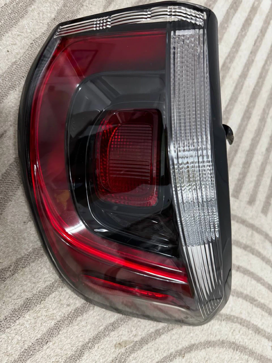 Jeep Compass 2022–2024 Tail Light RIGHT (Passenger Side) - photo 5