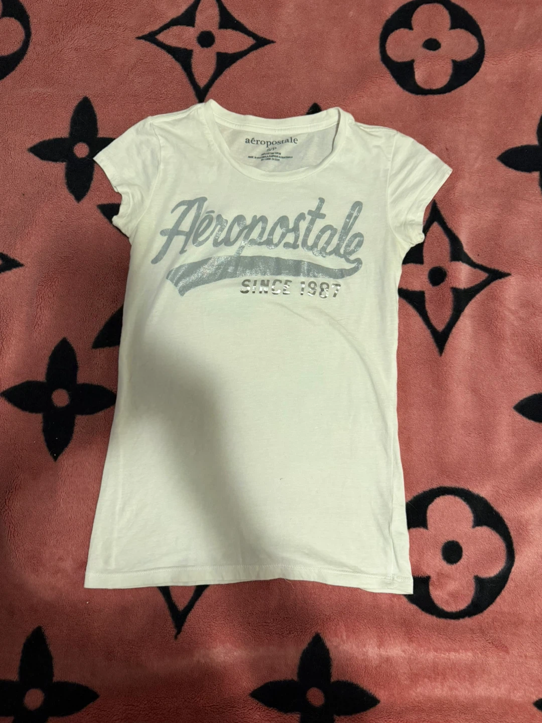 Aeropostale White T-Shirt