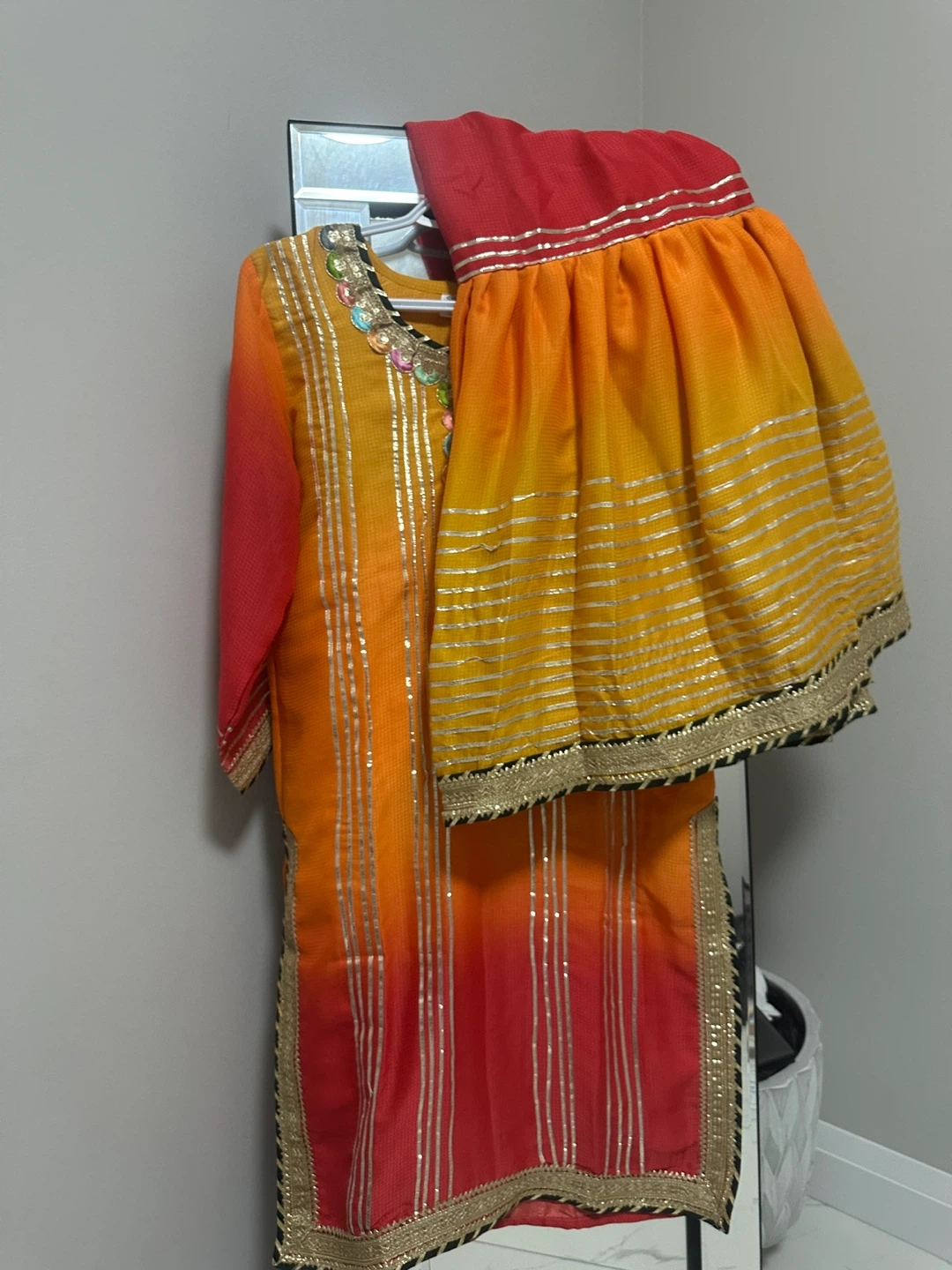 Orange and Red Ombre Kurti with Dupatta - photo 3